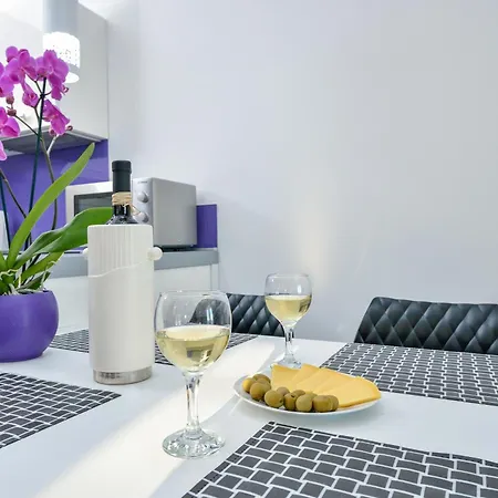 Апартаменты Premium Zecevo