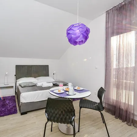 Premium Zecevo Rogoznica (Sibenik-Knin)